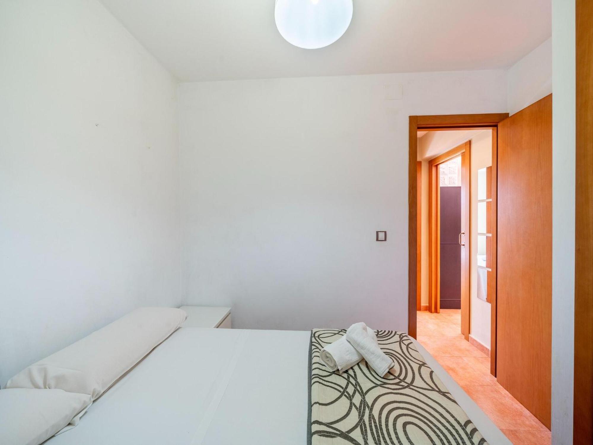 Spacious With Private Garden Dénia