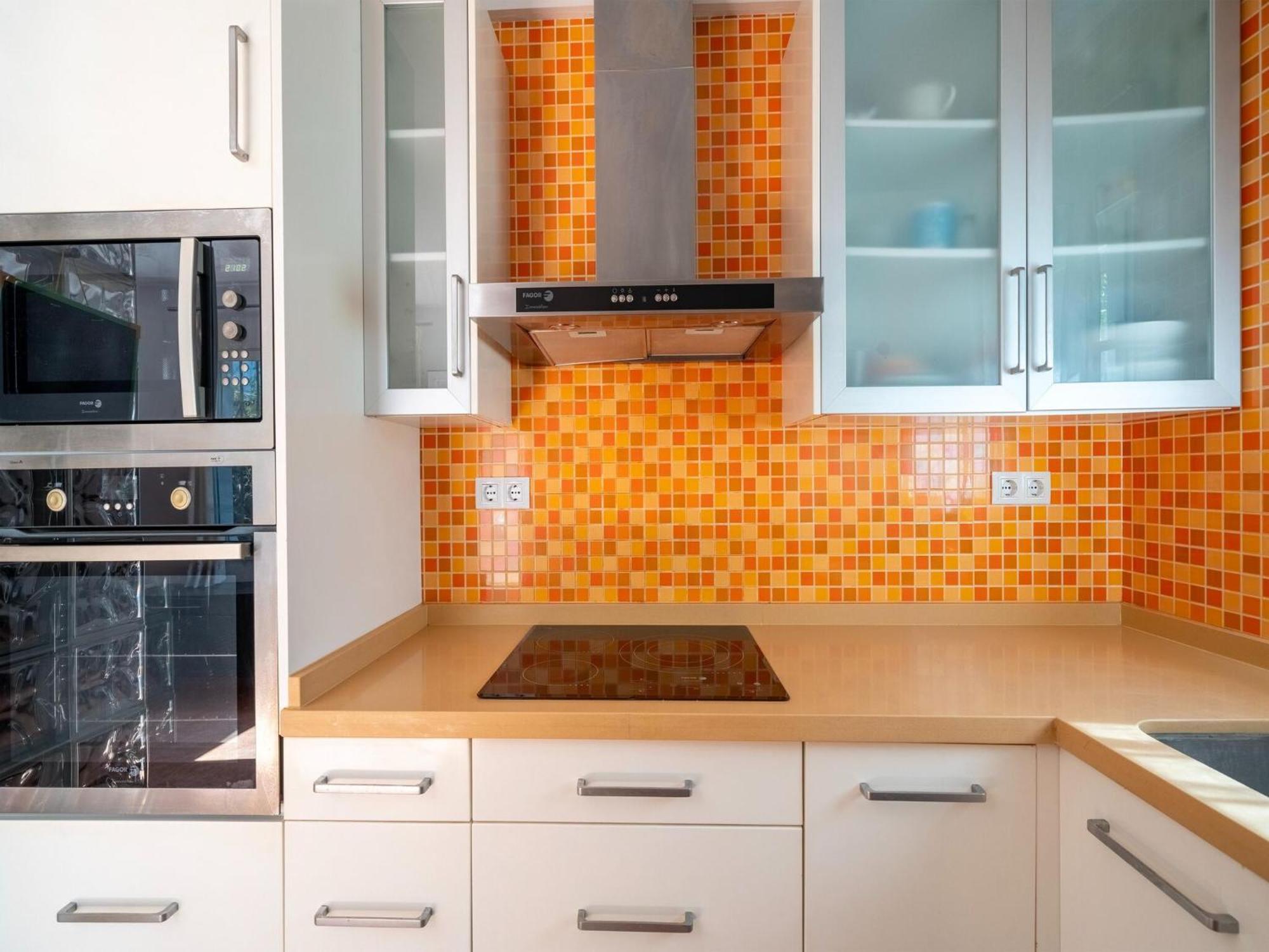 Spacious With Private Garden Vakantiehuis